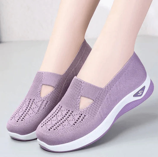 Comfortable Sneakers - Wave Plus