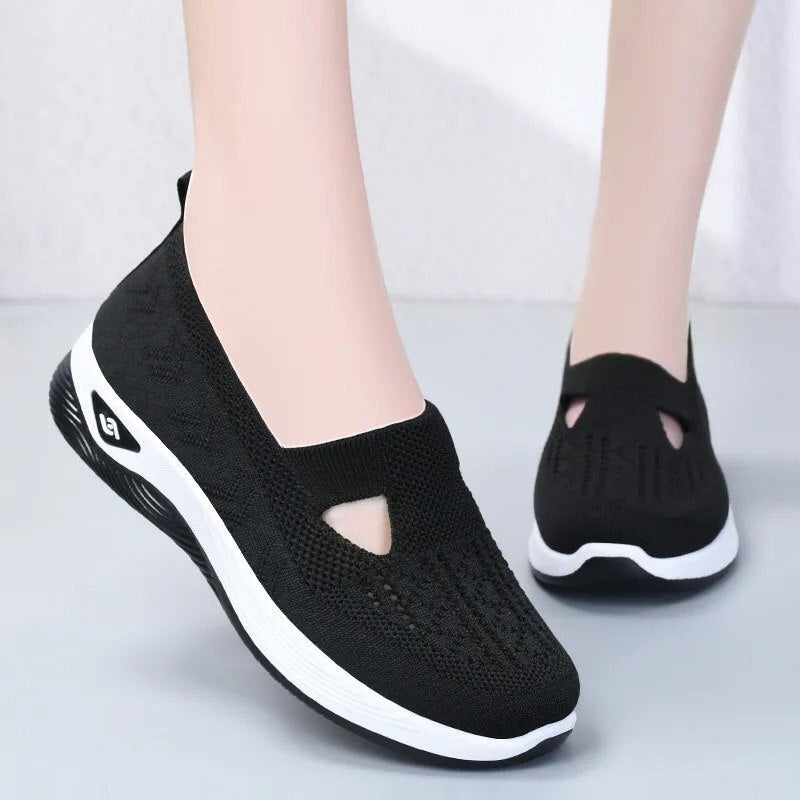 Comfortable Sneakers - Wave Plus